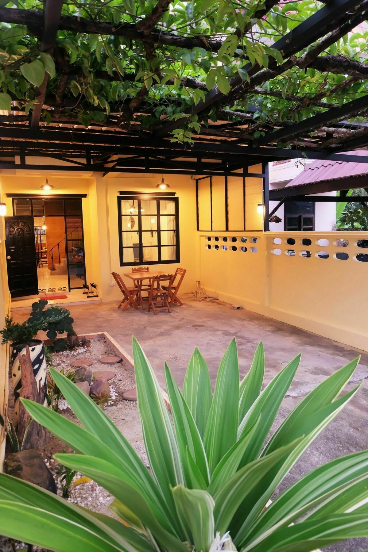 Nanrada Hometel Krabi Luaran gambar