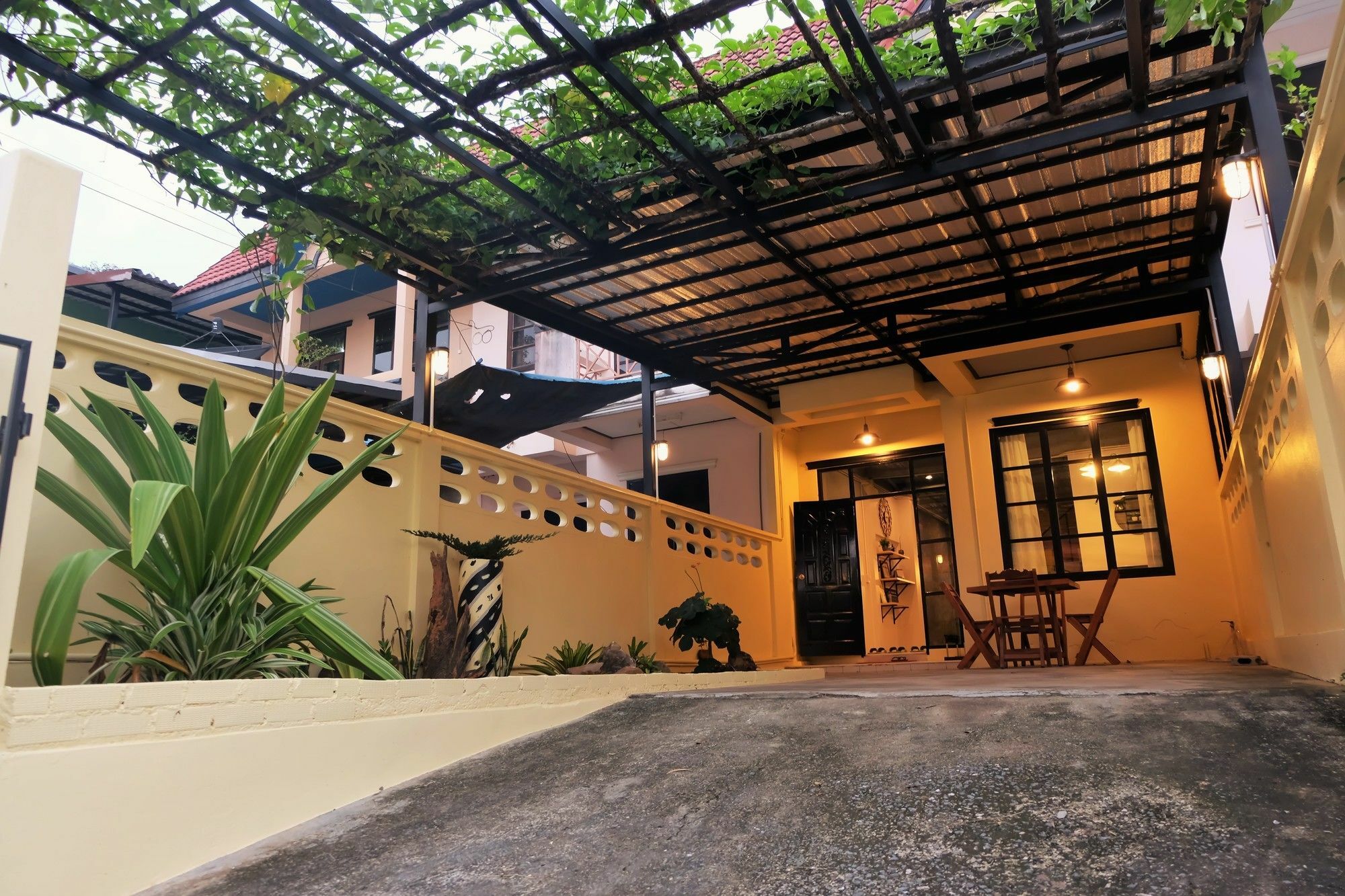 Nanrada Hometel Krabi Luaran gambar